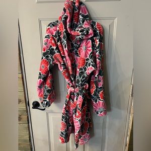 Vera Bradley Robe with hood!